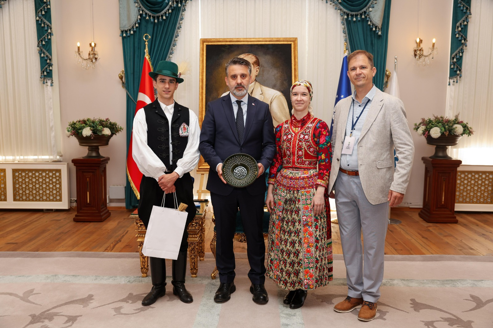 Altın Karagöz ekiplerinden Başkan Vekili Biba'ya ziyaret