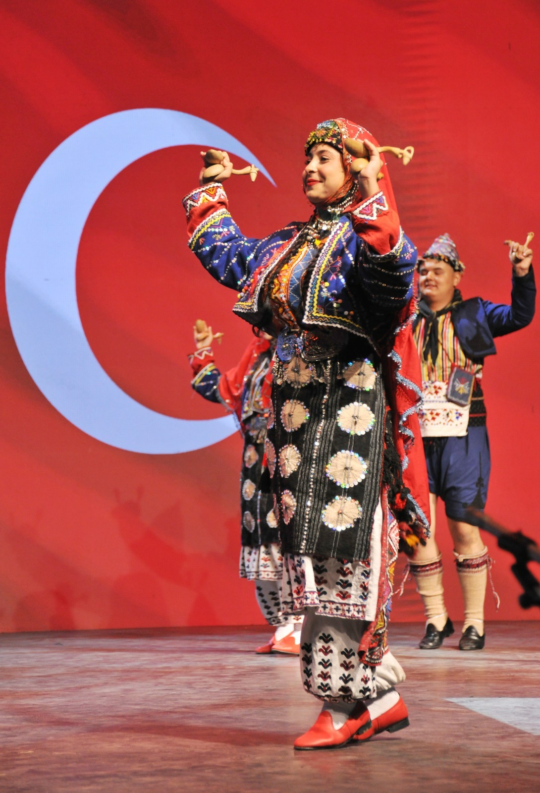 Altın Karagöz'de kültürlerin buluşması sürüyor