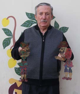DÜNDEN BUGÜNE KARAGÖZ - R. ŞİNASİ ÇELİKKOL